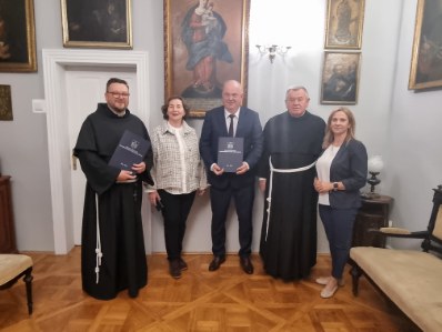 Umowa na konserwację polichromii w Kościele Franciszkanów w Przemyślu podpisana